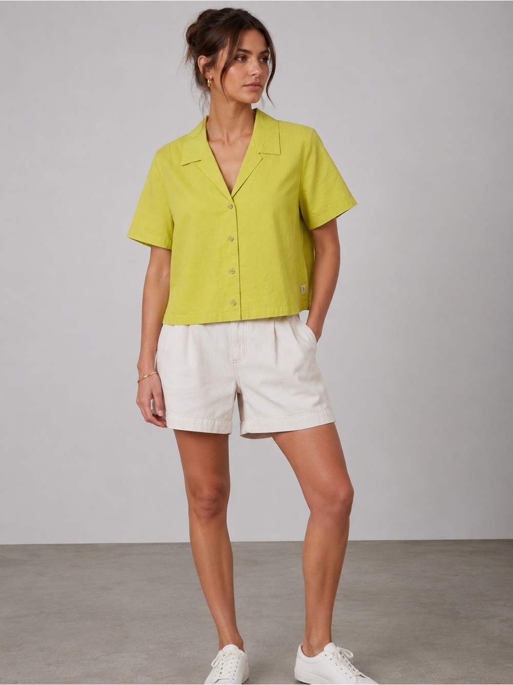 NWT Roark Women’s Idle Short Sleeve Button Down in Lime Green $75 Small